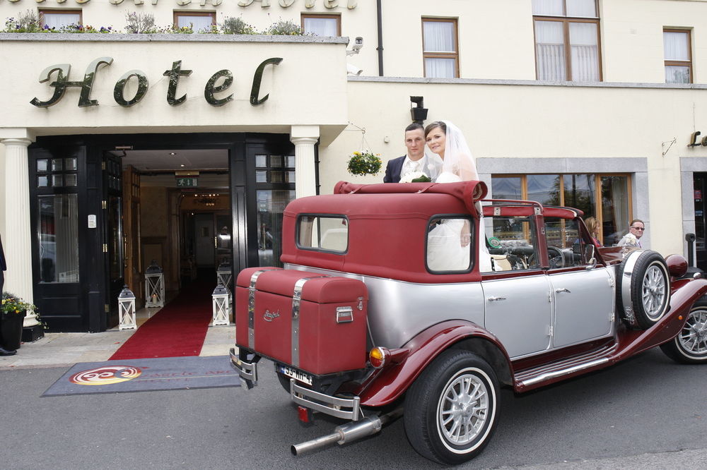 Castle Arch Hotel Trim Exterior photo