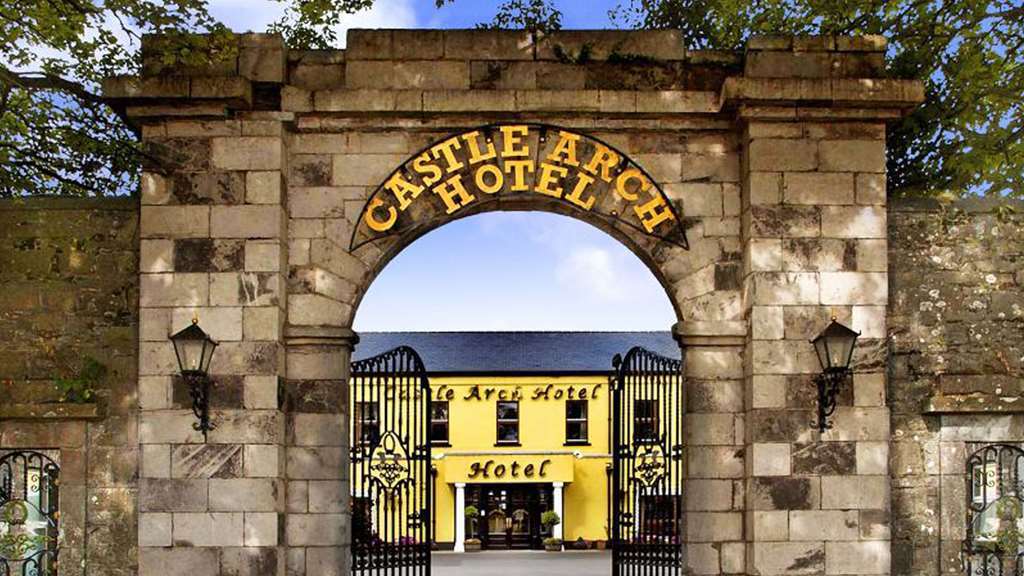 Castle Arch Hotel Trim Exterior photo